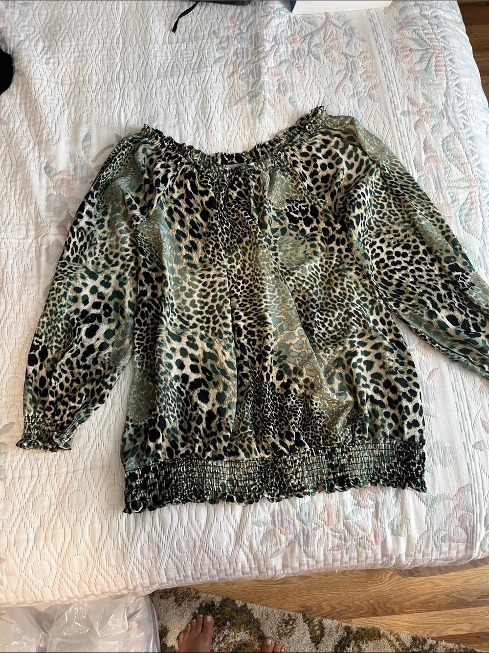 Avenue Off-Shoulder Leopard Blouse in Green and Black